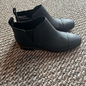 Toms Women’s Reese Ankle Bootie Black.  Women’s 8.5.  Never Worn
